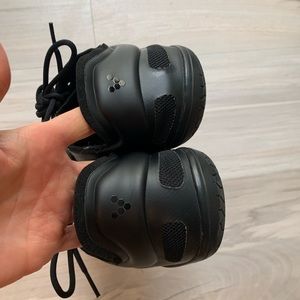 Vivo Barefoot Mens size 10/ European size 43